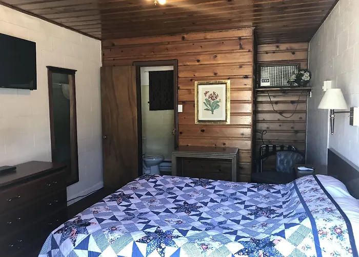 White Pine Motel