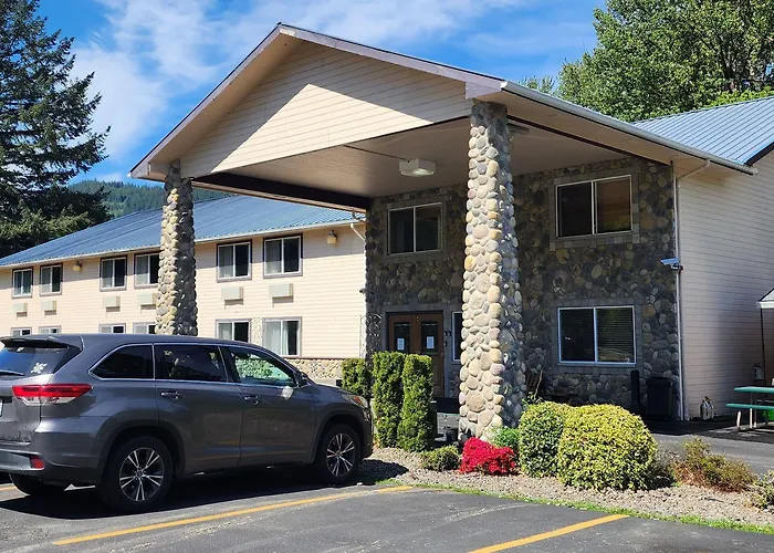 Crest Trail Lodge Packwood