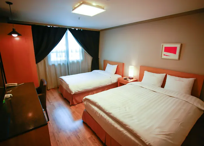 Changwon At Business Hotel