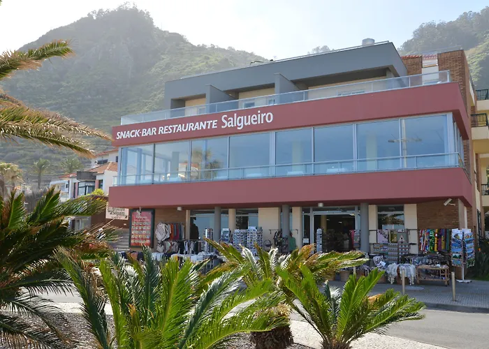Hotel Salgueiro Porto Moniz