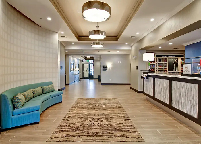 Hampton Inn & Suites By Hilton Saskatoon Airport