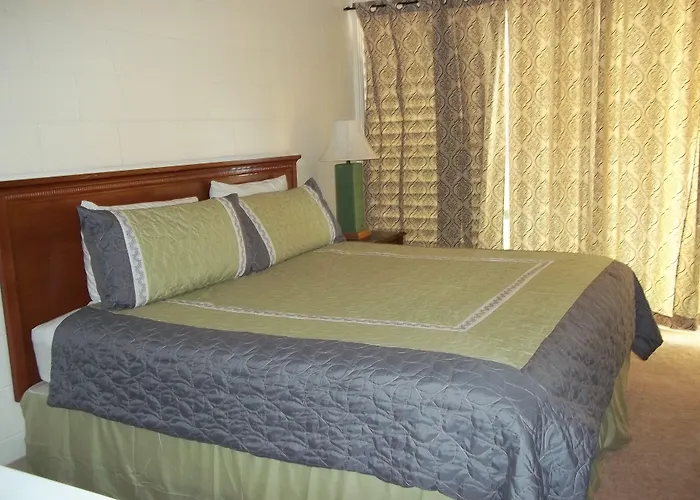 Hilo Reeds Bay Hotel