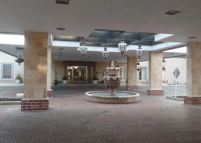 The Drake Oak Brook, Autograph Collection Hotel