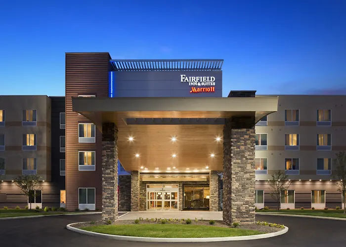 Fairfield Inn & Suites By Marriott Akron Fairlawn Montrose