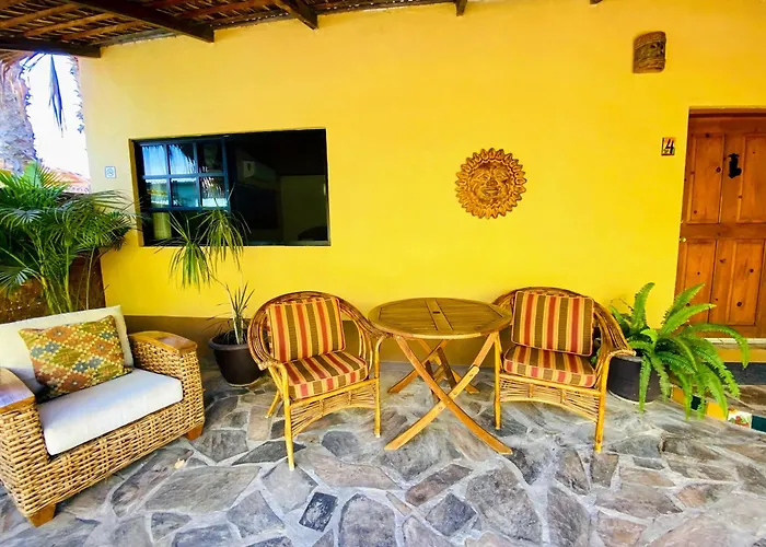 Iguana Inn