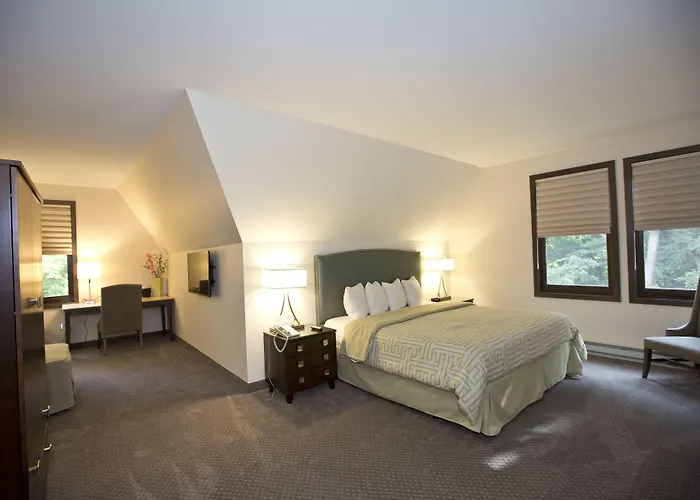 Faribault Hotels