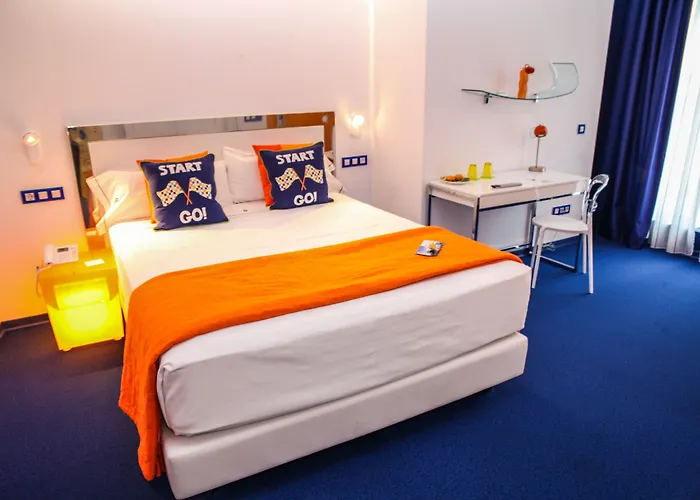 Hoteles en Villares de la Reina