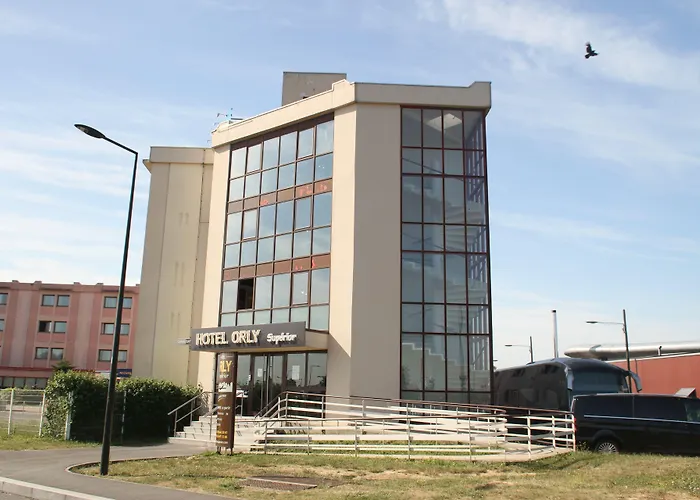 Orly Superior Hotel