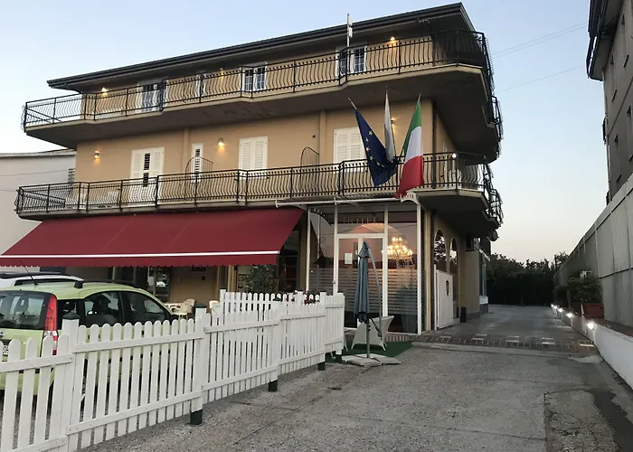 Hotel Ascot