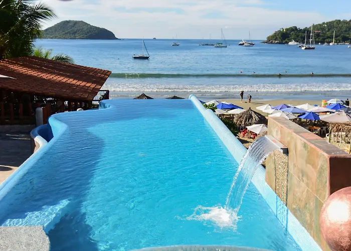 Arena Suites Zihuatanejo