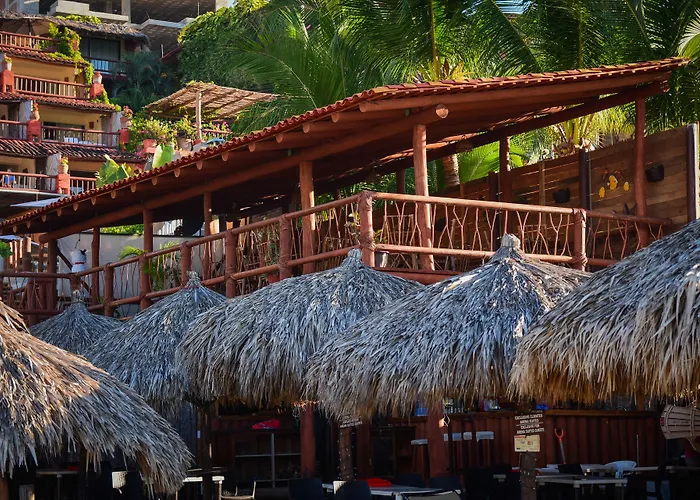 Arena Suites Zihuatanejo