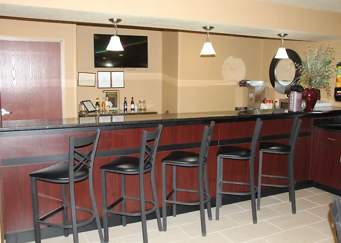 Castle Rock Inn & Suites - Quinter