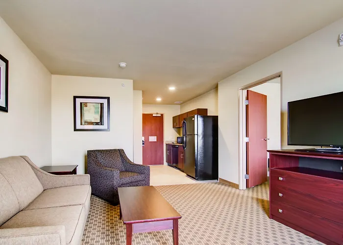 Castle Rock Inn & Suites - Quinter