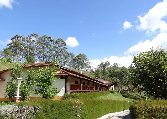 Recanto dos Carvalhos - Pousada Camping