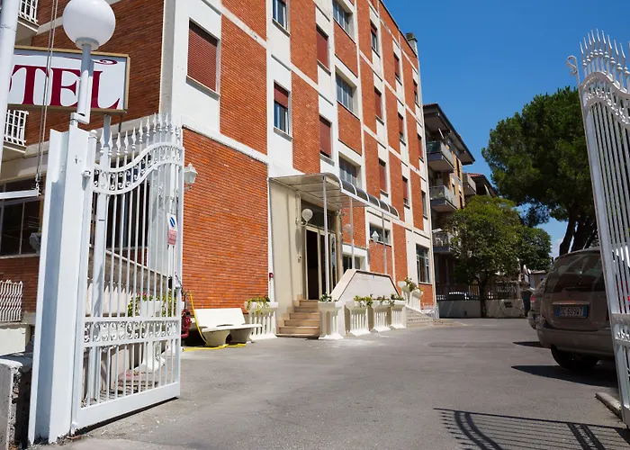Maximo Hotel