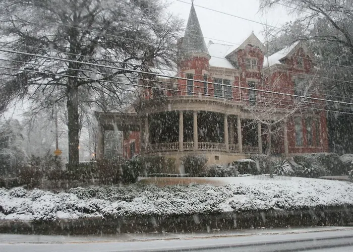 Burke Mansion Bed & Breakfast Macon