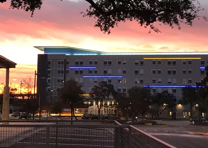 Aloft By Marriott Austin Northwest Hotel