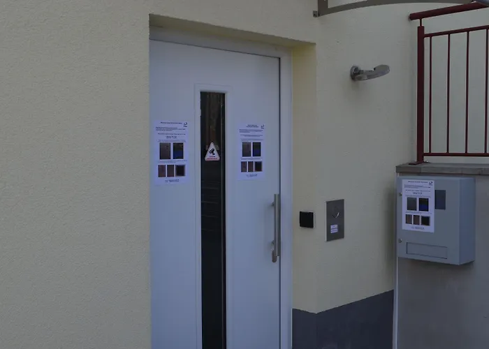Zwei Raben Pension