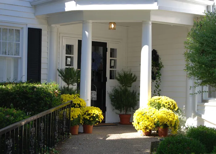 Wickwood Inn