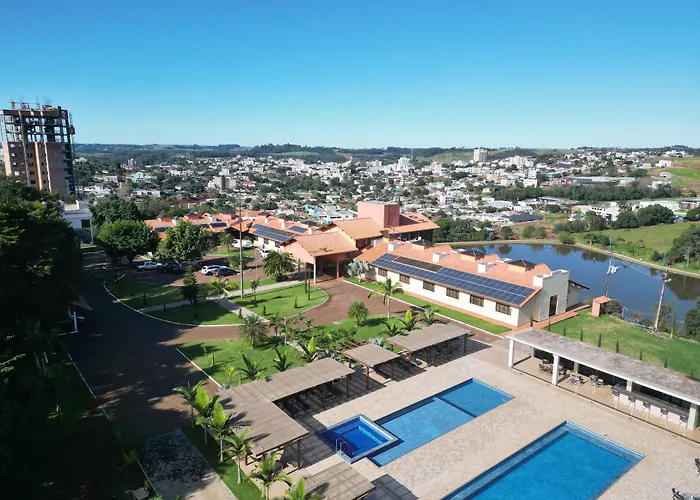 Hotel Lago Dourado