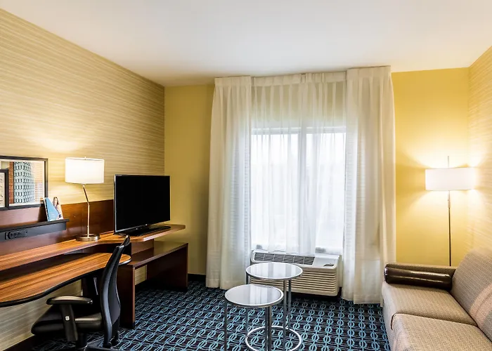 Fairfield Inn & Suites By Marriott Butte