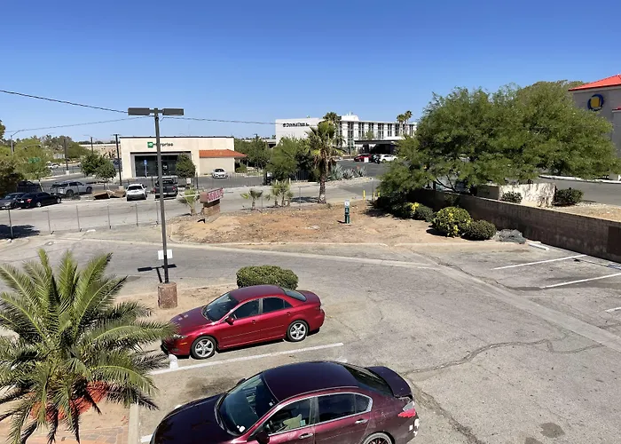 Palms Inn & Suites Palmdale
