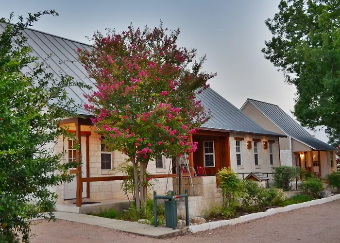 Gruene Cottages