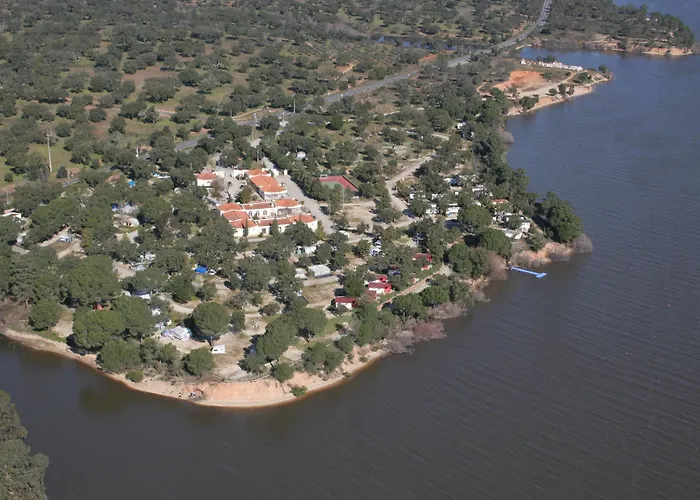 Parque De Campismo Orbitur Montargil Hotel