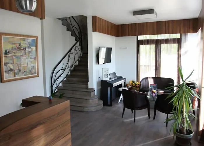 Milano Hotel Burgas City