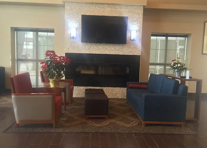 Comfort Suites - University