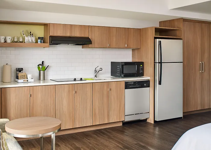 Element By Marriott Austin Downtown Hotel