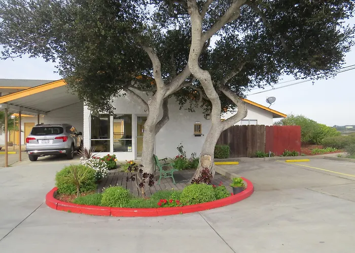 Laguna Lodge