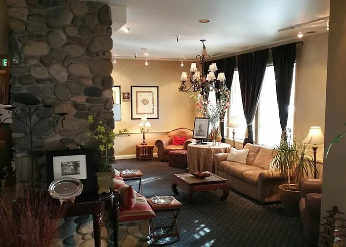 Lodge At Kingsbury Crossing