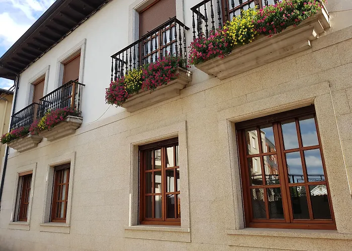 Hostal Santa Maria Cacabelos 
