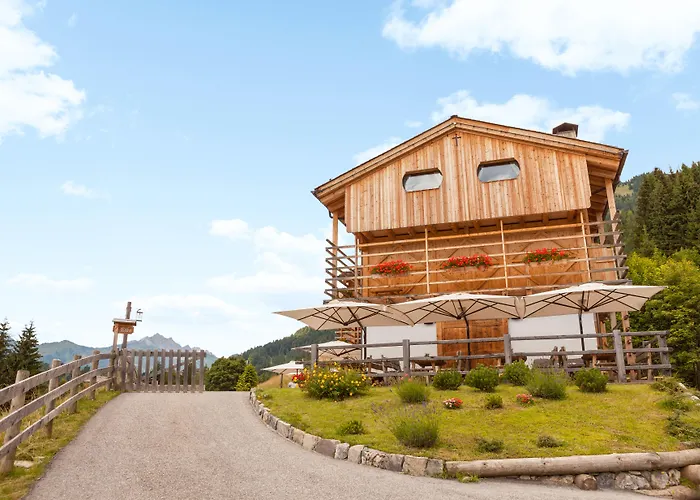 Chalet-Hotel Borgo Eibn Mountain Lodge, The Originals Relais