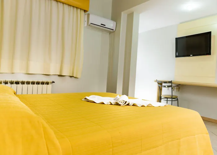 Hotel Center