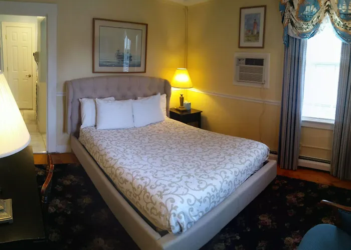 Bellevue House Bed & Breakfast Newport