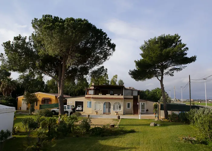 Avion B&B Elmas