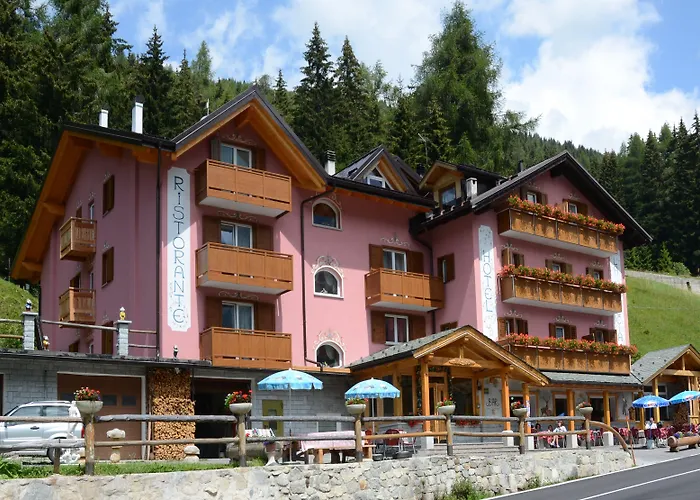 Hotel La Roccia Passo del Tonale