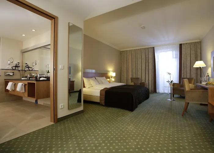 Hotels in Rietberg
