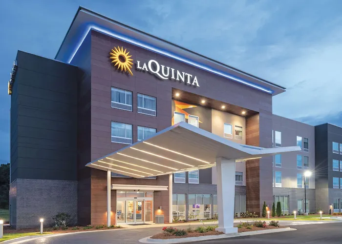 La Quinta By Wyndham Opelika Auburn Hotel