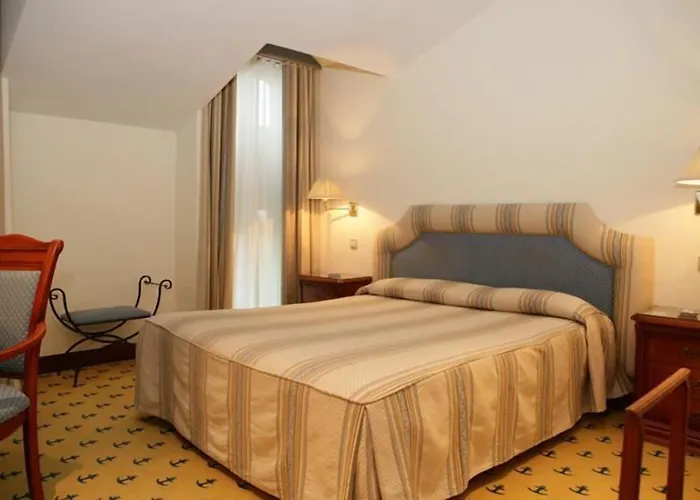 Hotel El Ancla Laredo