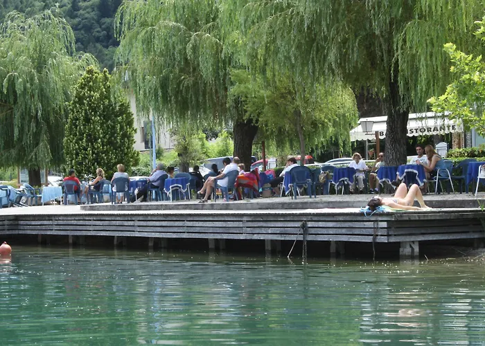 Hotel La Piroga Calceranica al Lago