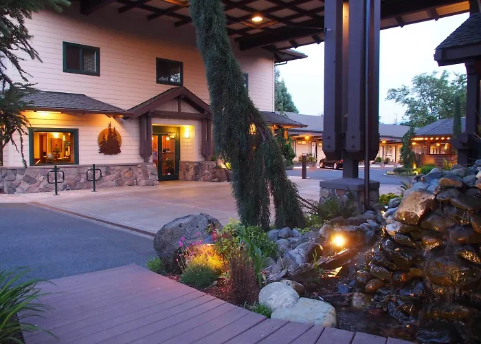 Redwood Hyperion Suites Grants Pass
