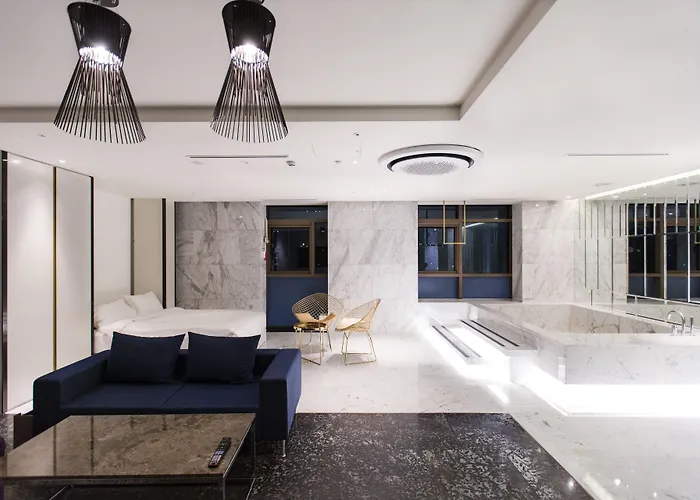 Stayrak Hotel