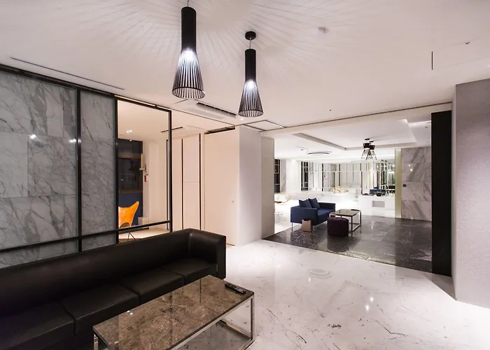 Stayrak Hotel