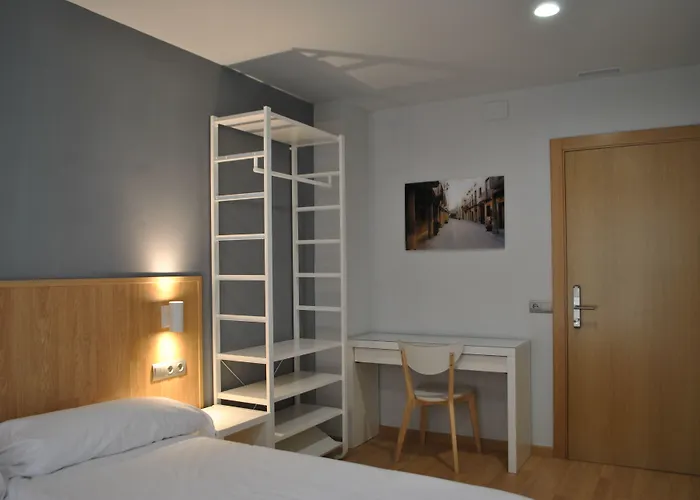 Hostal Universitat Cervera 