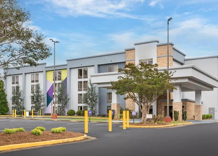 Spark By Hilton Atlanta Airport South College Park