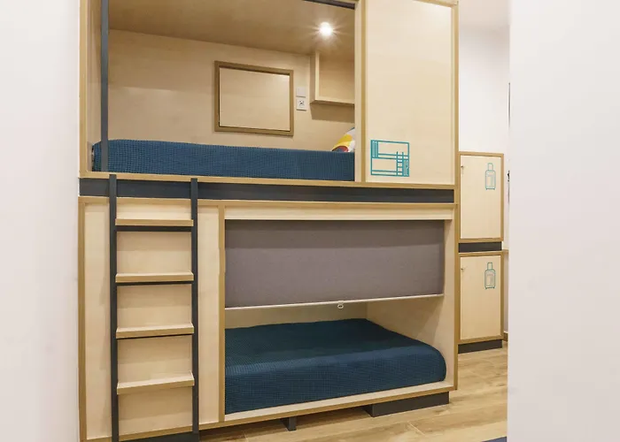 TAKE SURF Hostel Conil