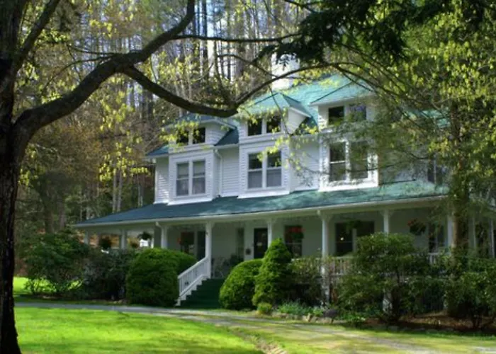Taylor House Inn Banner Elk